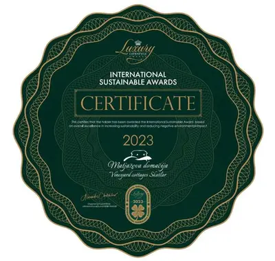 a label for a bottle of centric wine at Tiny House - Glamping Paradise Skatlar 45722 in Otočec