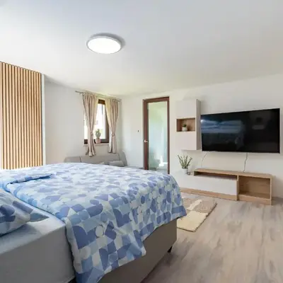 Apartments Lian