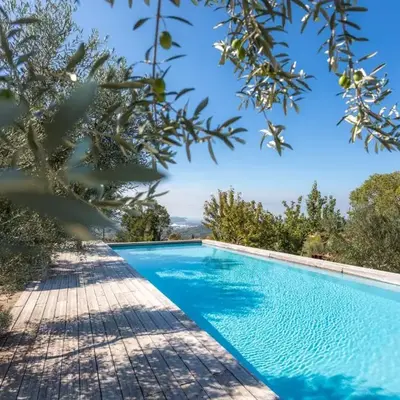 Villa EMI