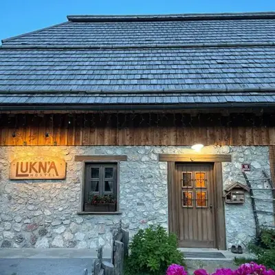 Hostel Lukna